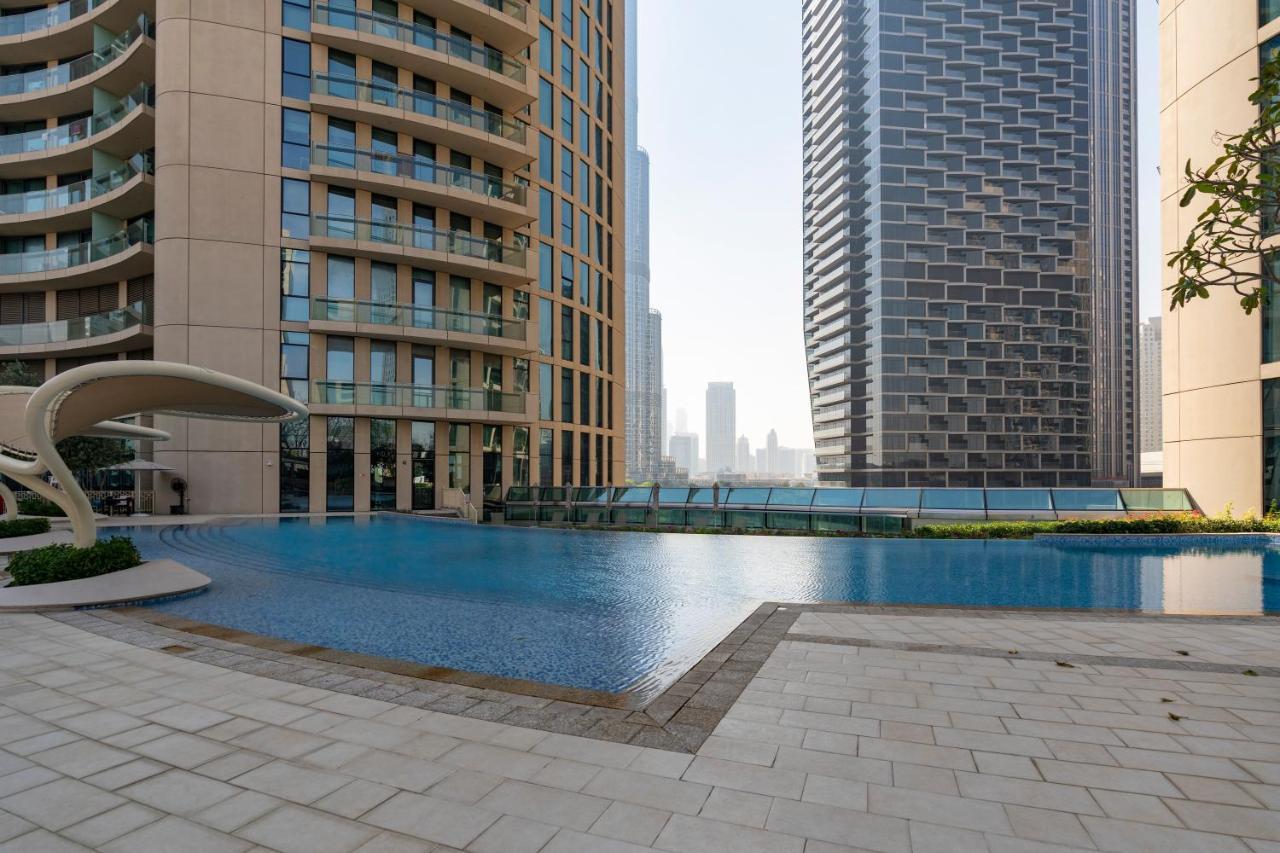 Prestige Living 1Br With Full Burj Khalifa View By Auberge Apartment Dubai Exterior photo